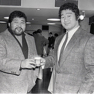 天龍源一郎とマサ斎藤(左)
