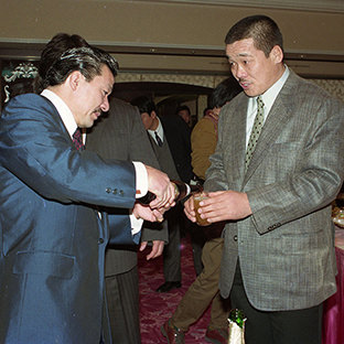 藤原喜明(右)とアニマル浜口