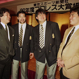 (左)大仁田厚、蝶野正洋、武藤敬司、三沢光晴