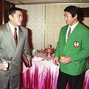 天龍源一郎(右)と剛竜馬