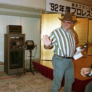 アントニオ猪木(左)とスタン・ハンセン