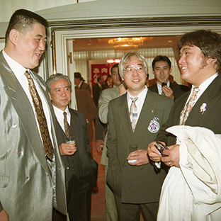 橋本真也と北尾光司(左)