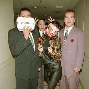 ハヤブサらＦＭＷの選手、覆面はセクシー女優の小宮由貴子