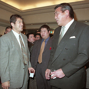 高田延彦(左)と坂口征二