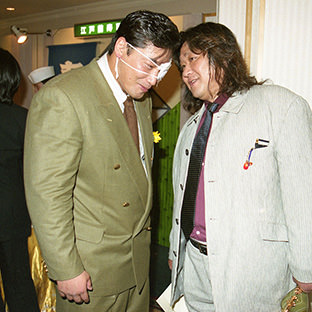 小橋健太(左)とサムソン冬木