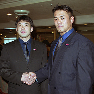 秋山準(右)と桜庭和志