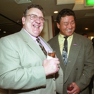 天龍源一郎(右)とビル・ロビンソン