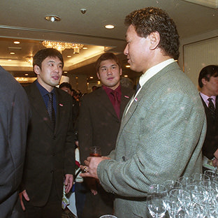 天龍源一郎(手前)と桜庭和志