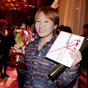 女子プロ大賞・中西百重