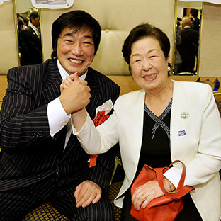 小橋建太と故力道山夫人の田中敬子さん