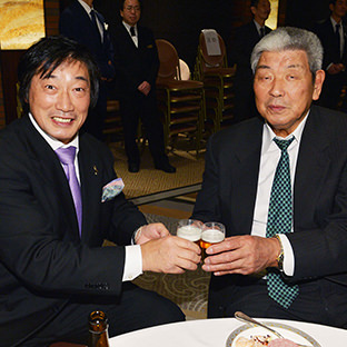 小橋建太(左)と坂口征二