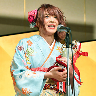 女子プロレス大賞岩谷麻優