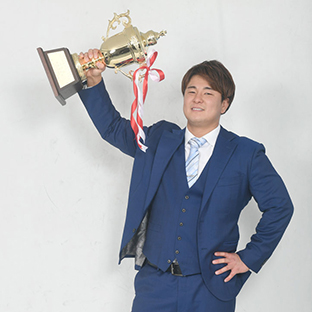 技能賞を受賞した青柳優馬