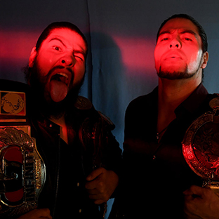 新人賞を受賞した斉藤ブラザーズ(左から斉藤レイ、斉藤ジュン)