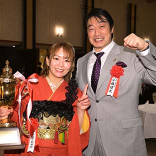 Sareee(左)と小橋建太