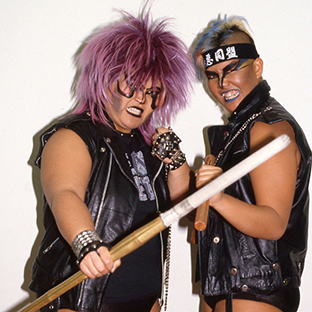 ブル中野(右)とダンプ松本(1985年)