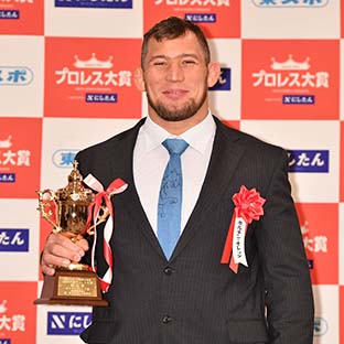 新人賞を受賞したボルチン・オレッグ