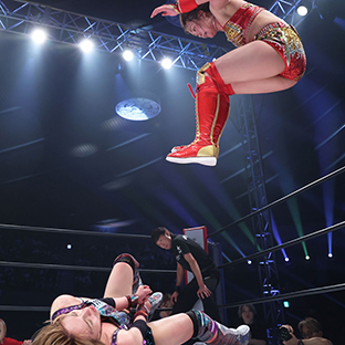 朱里(下)を攻めるSareee