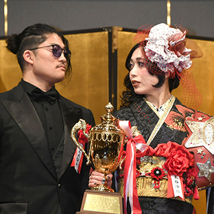 (左から) OZAWA 上谷沙弥